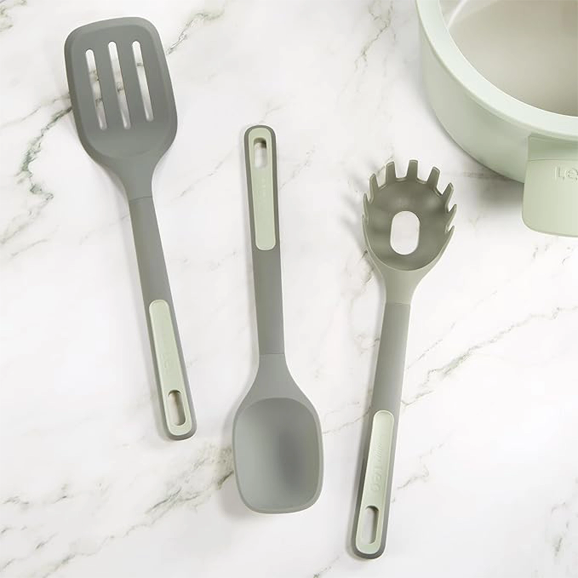 BergHOFF Balance Kitchen Utensil Set 15-piece light green recycled plastic UAE BergHOFF Balance Kitchen Utensil Set 15-piece light green recycled plastic UAE